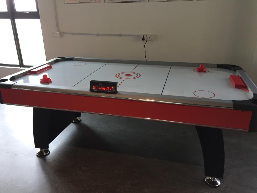 Air Hockey Table