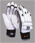 G & M 303 Cricket Batting Gloves RH Senior